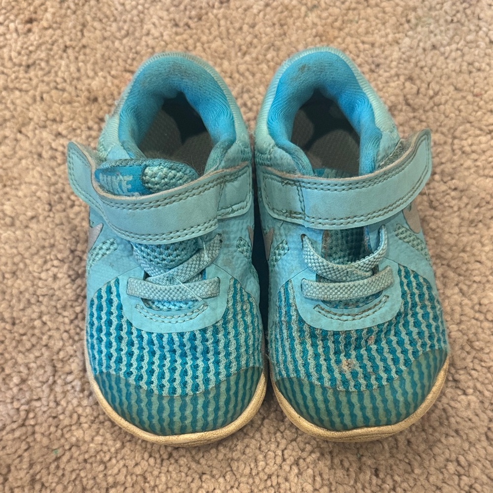 Nike Kids Aqua Blue Sneakers